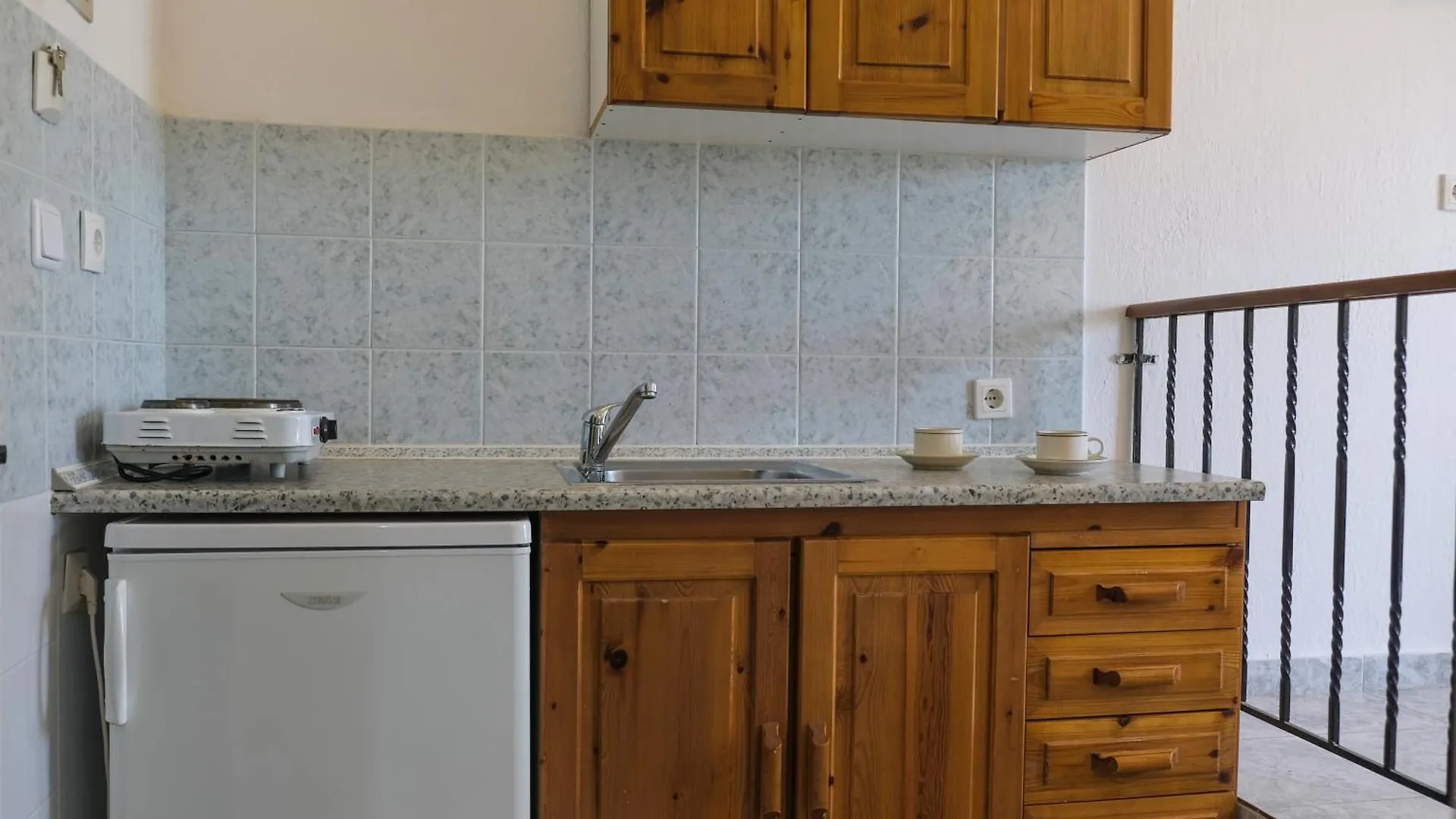 Aphrodite Studios Kallithea  Апарт-отель Kallithea (Chalkidiki)